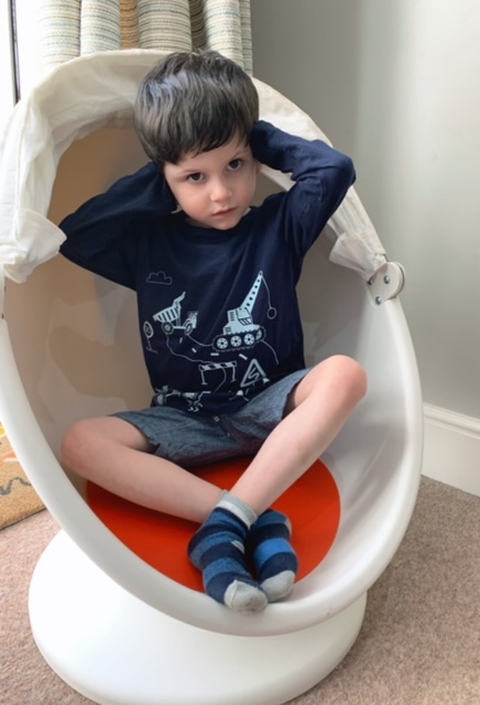 1EEE73D6-5F4B-4579-9791-E4FFED5E1519