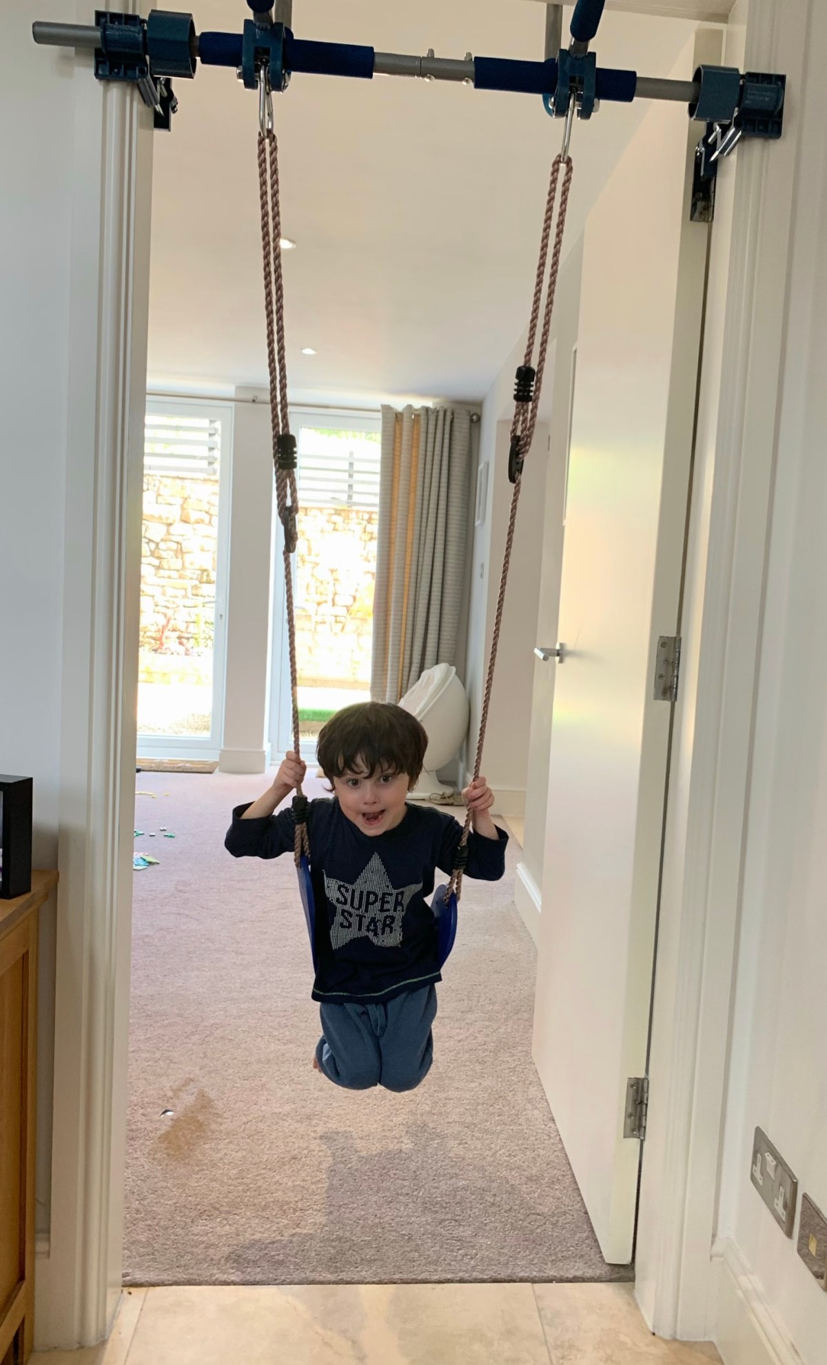 3211C2BE-0520-4DE3-B9D8-83EECCF1B961